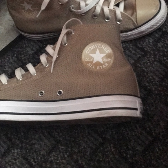 Converse - Picture 3 of 3